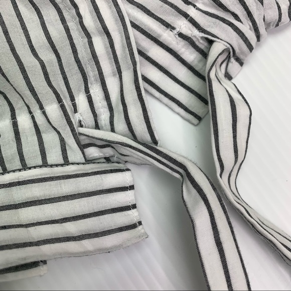 Urban Outfitters Crop Top Stripe XS Short Sleeve Cotton Button Front Collar - Picture 6 of 11